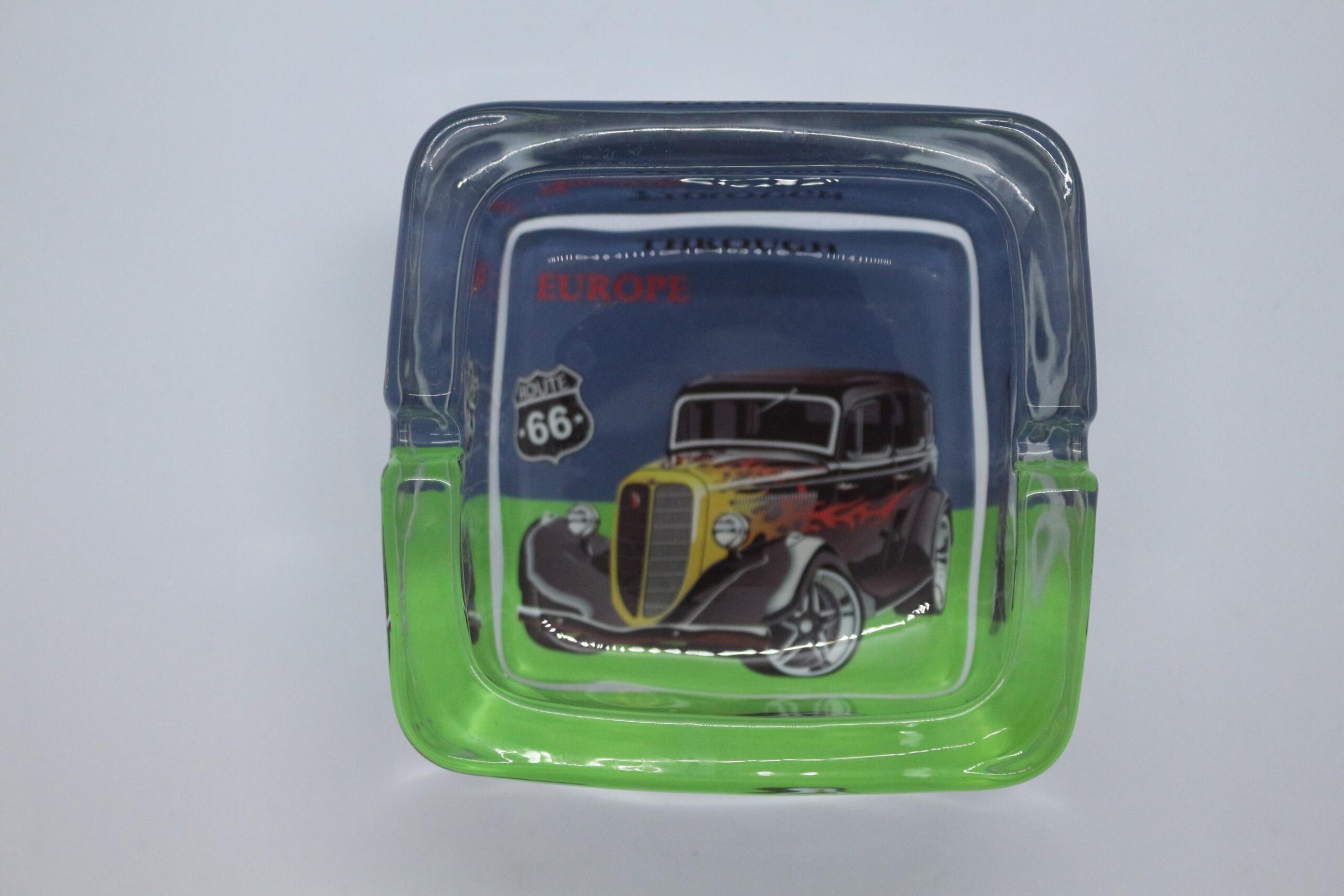 CAM KÜLLÜK KLASIK ARABALAR TEMALI HEDİYELİK 9CM 13