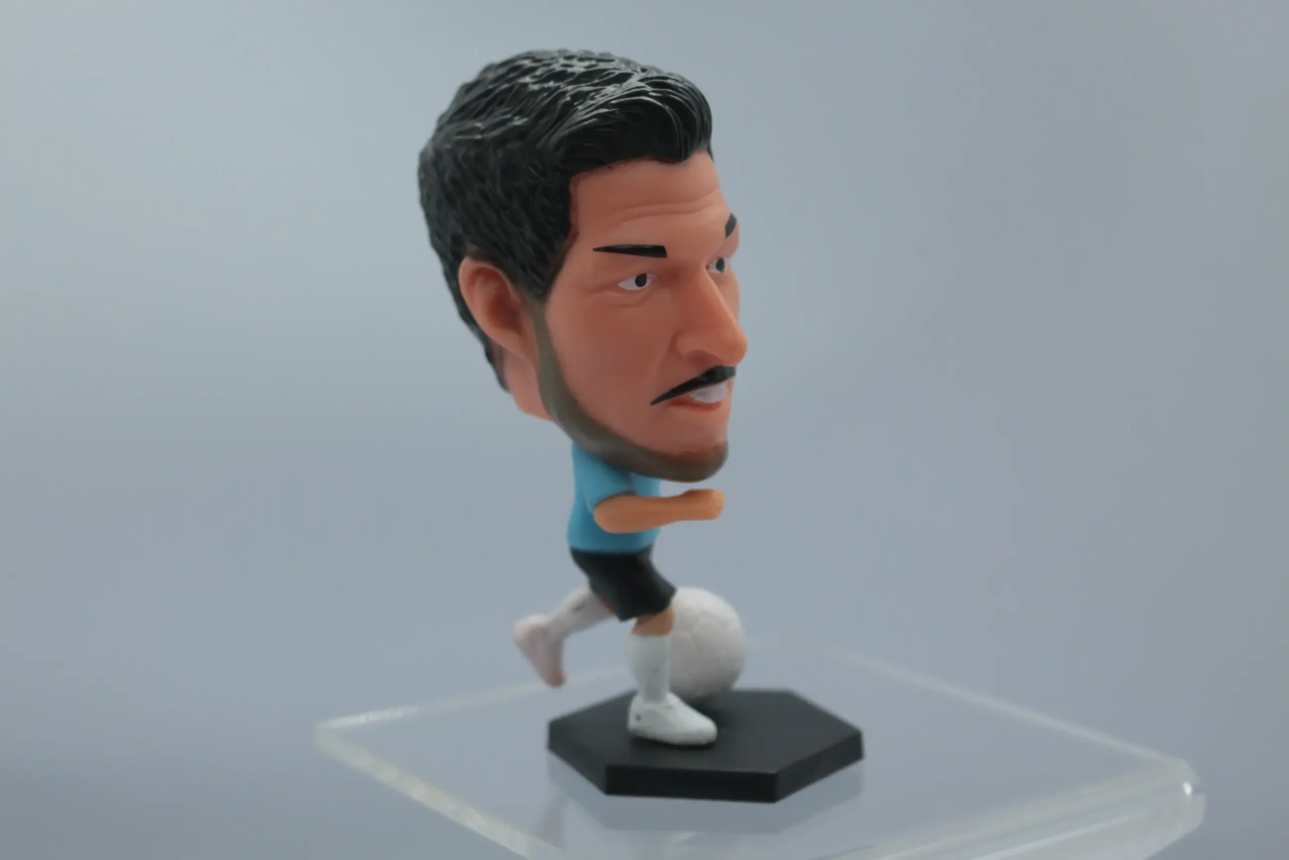 FUTBOL KARAKTER SUAREZ
