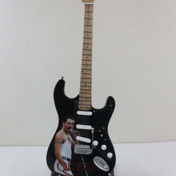 DEKORATİF GİTAR 25 CM AYAKLI QUEEN BÜYÜK BOY