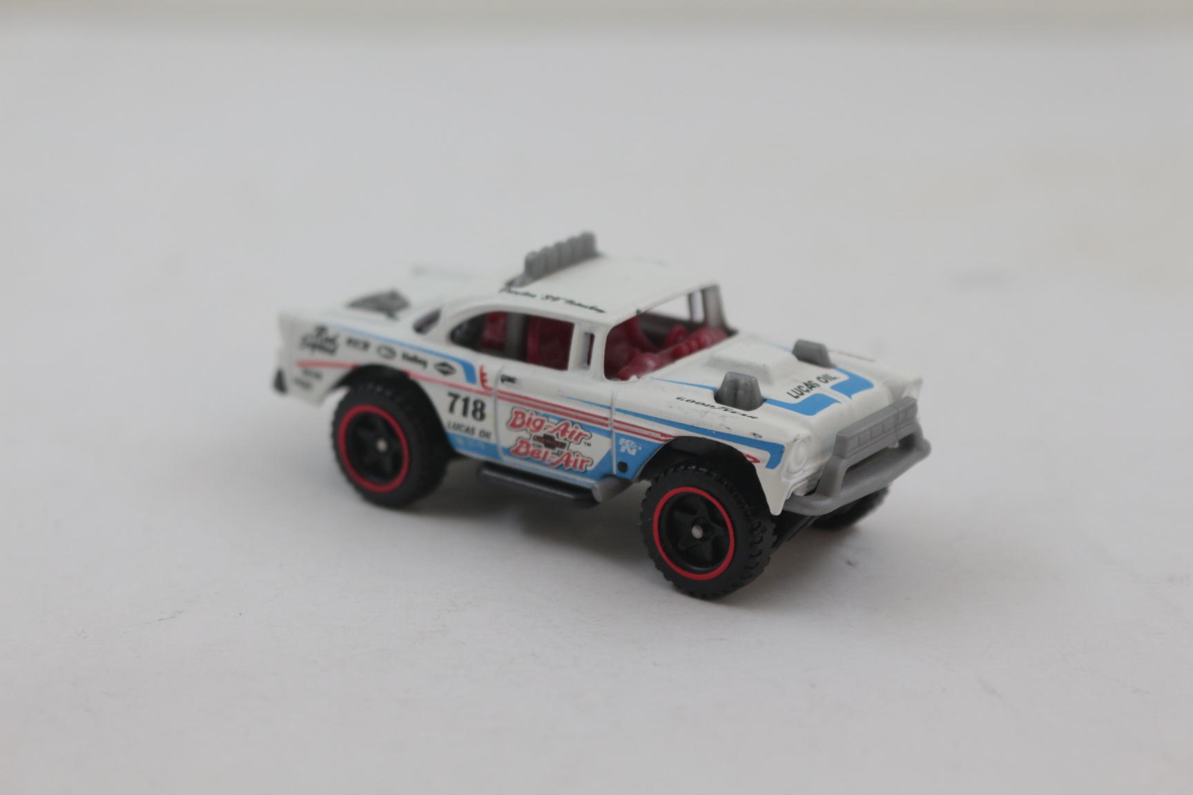 HOT WHEELS MODEL BIG AIR BEL AIR GHB48 1