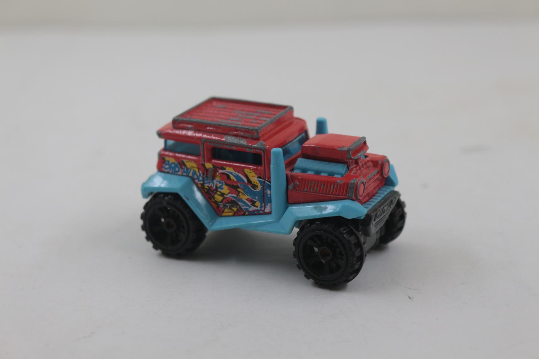 HOTWHEELS ARABA BAD MUDDER 1