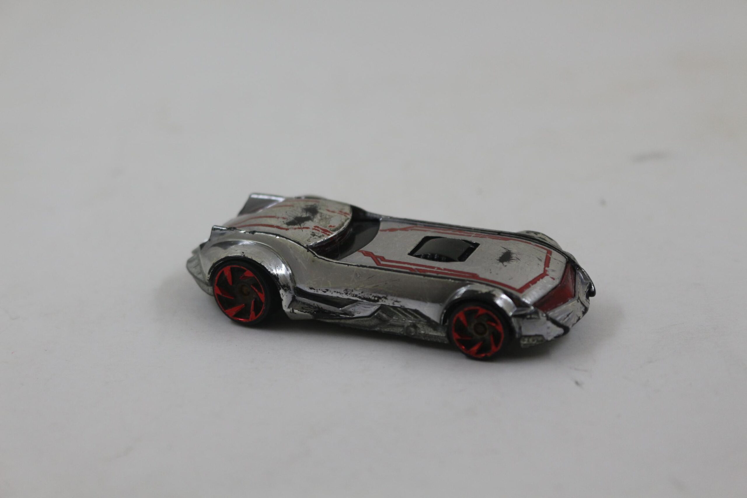 HOTWHEELS ARABA DC COMICS SPIDER MODEL 1