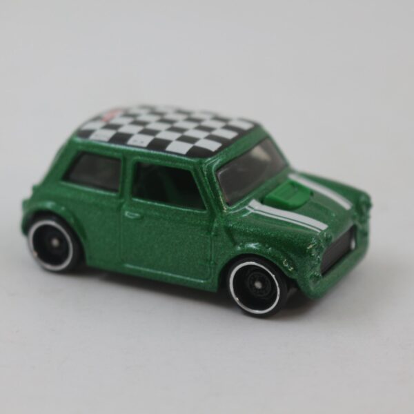 HOTWHEELS ARABA CMORRIS MINI