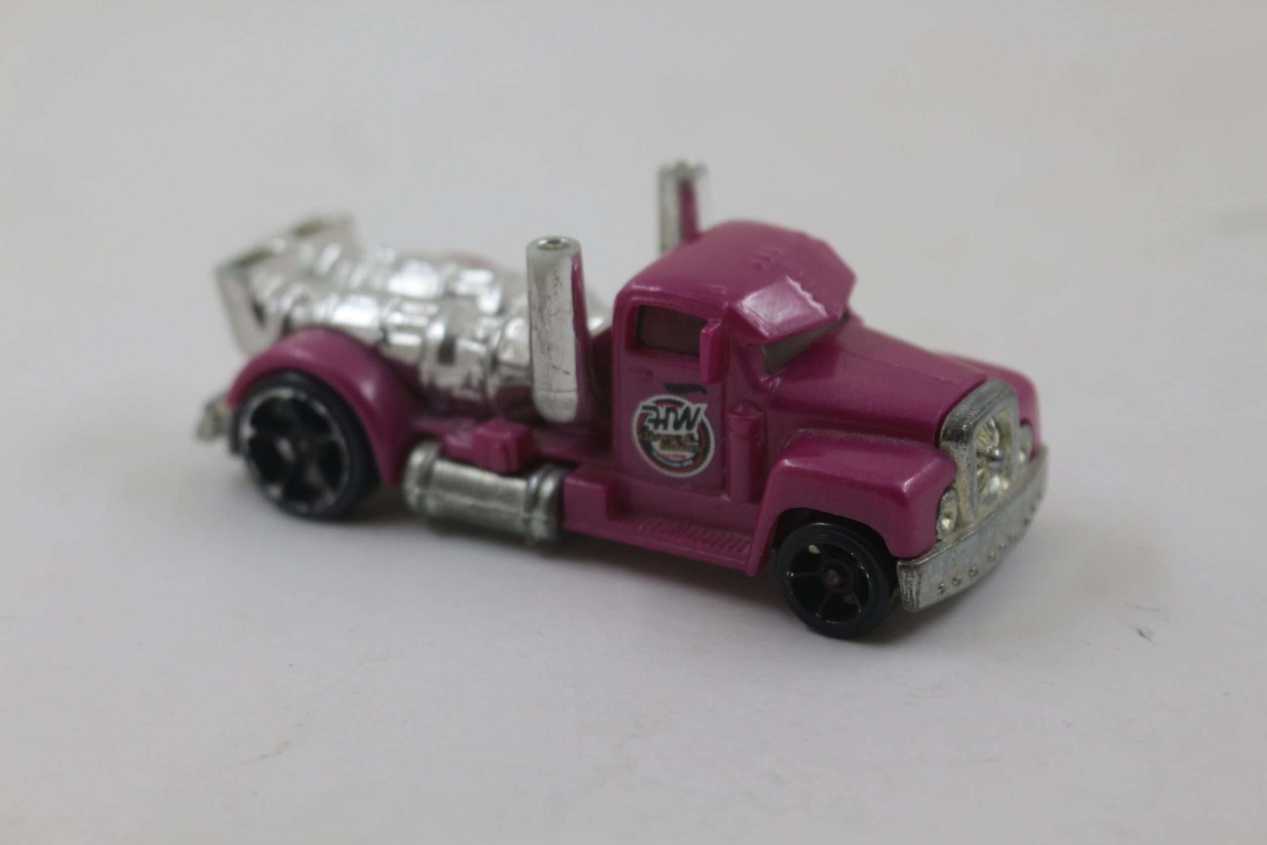 HOTWHEELS KAMYON PEMBE 2