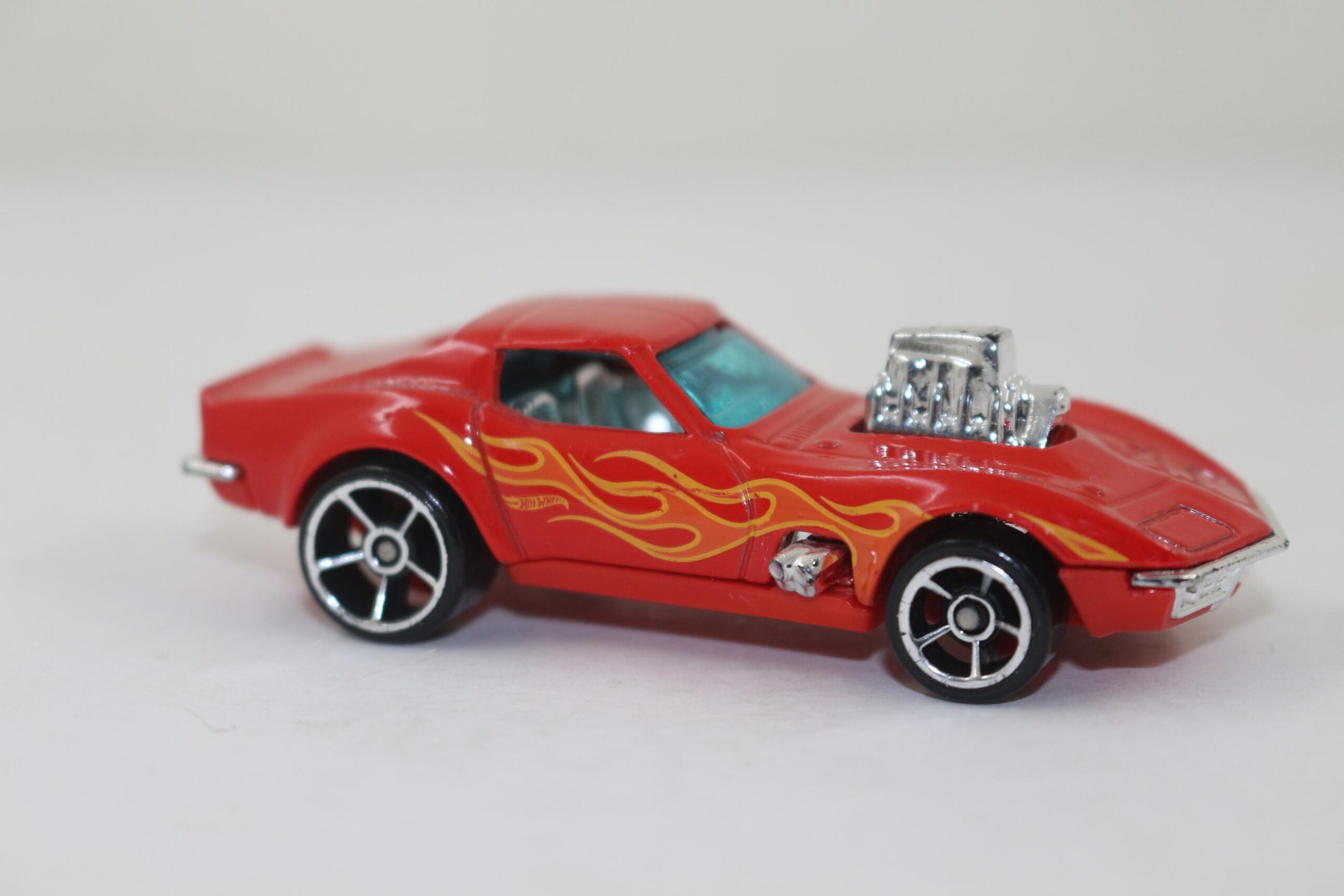 HOTWHEELS MODEL 68 CORVETTE DHN90 2