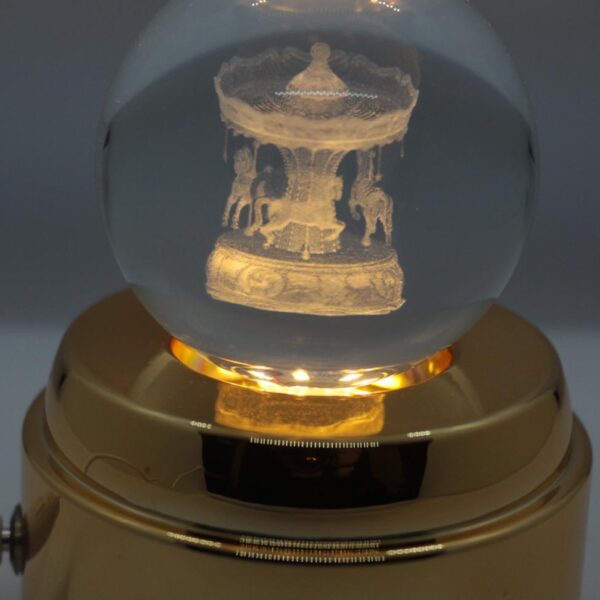 KRISTAL KÜRE LEDLİ  DÖNEN LAMBA HEDİYELİK -ATLI KARINCA