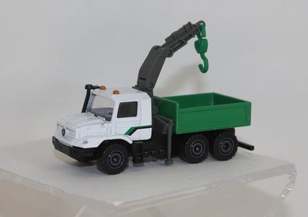 MAJORETTE MODEL KAMYON MERCEDES BENZ ZETROS