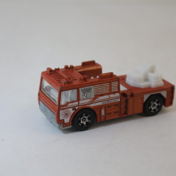 MATCHBOX FIRE ENGINE KAMYON
