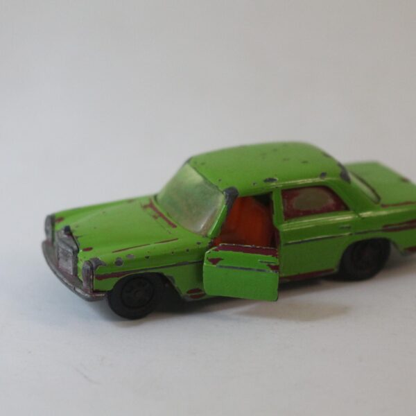 SIKU ANTIKA MODEL MERCEDES BENZ 250